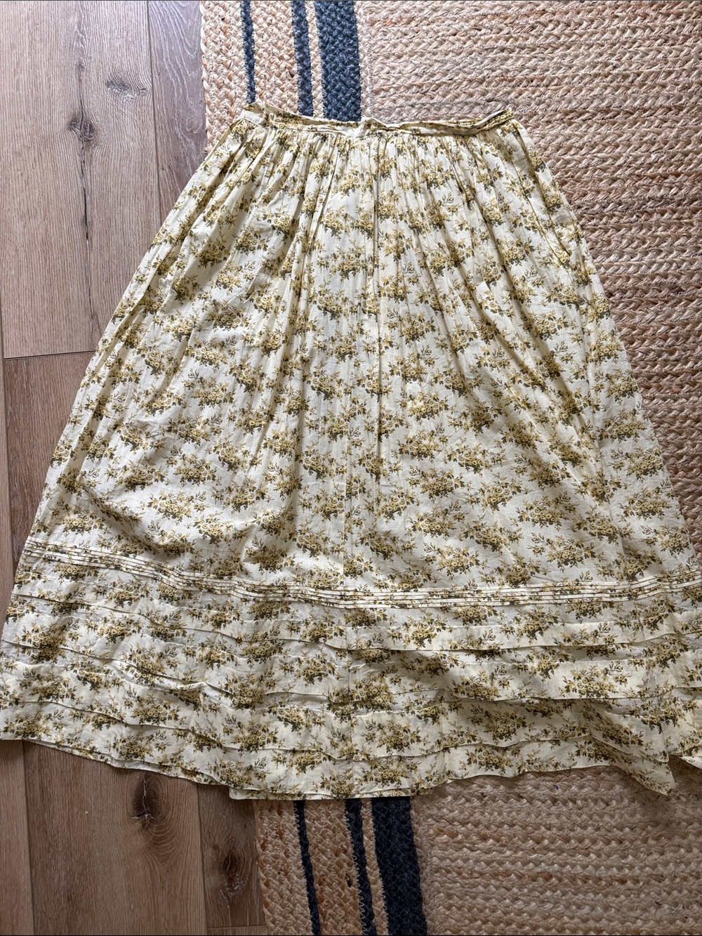 Doen Cream and Olive Floral A-Line Skirt